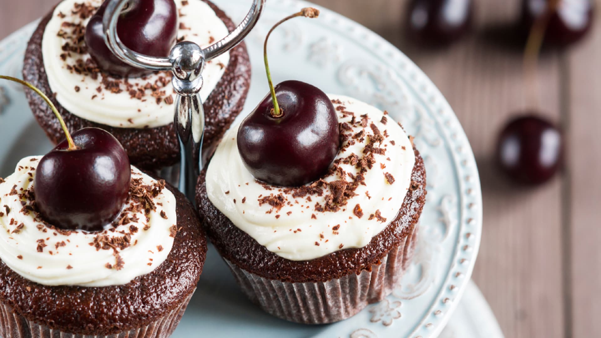 Schokotörtchen mit Sahnehaube