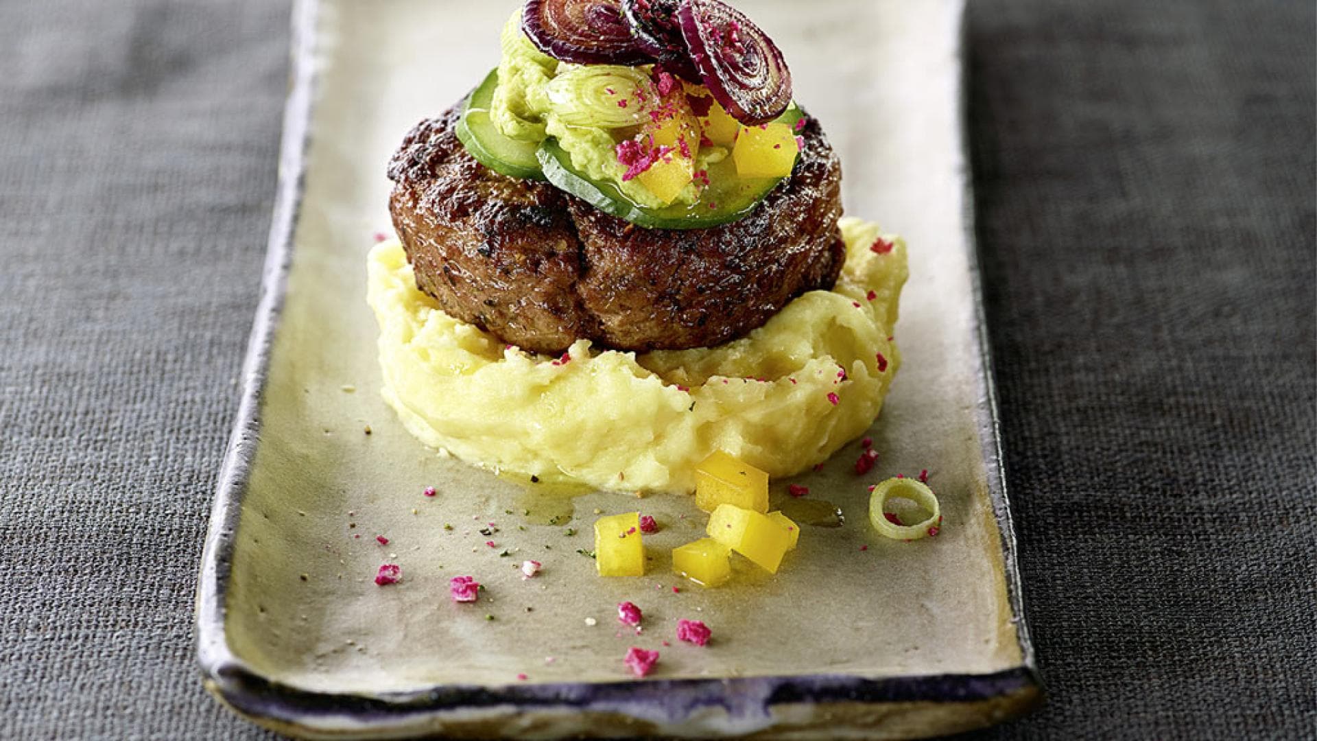 Rindfleischbürger mit Kartoffelpüree