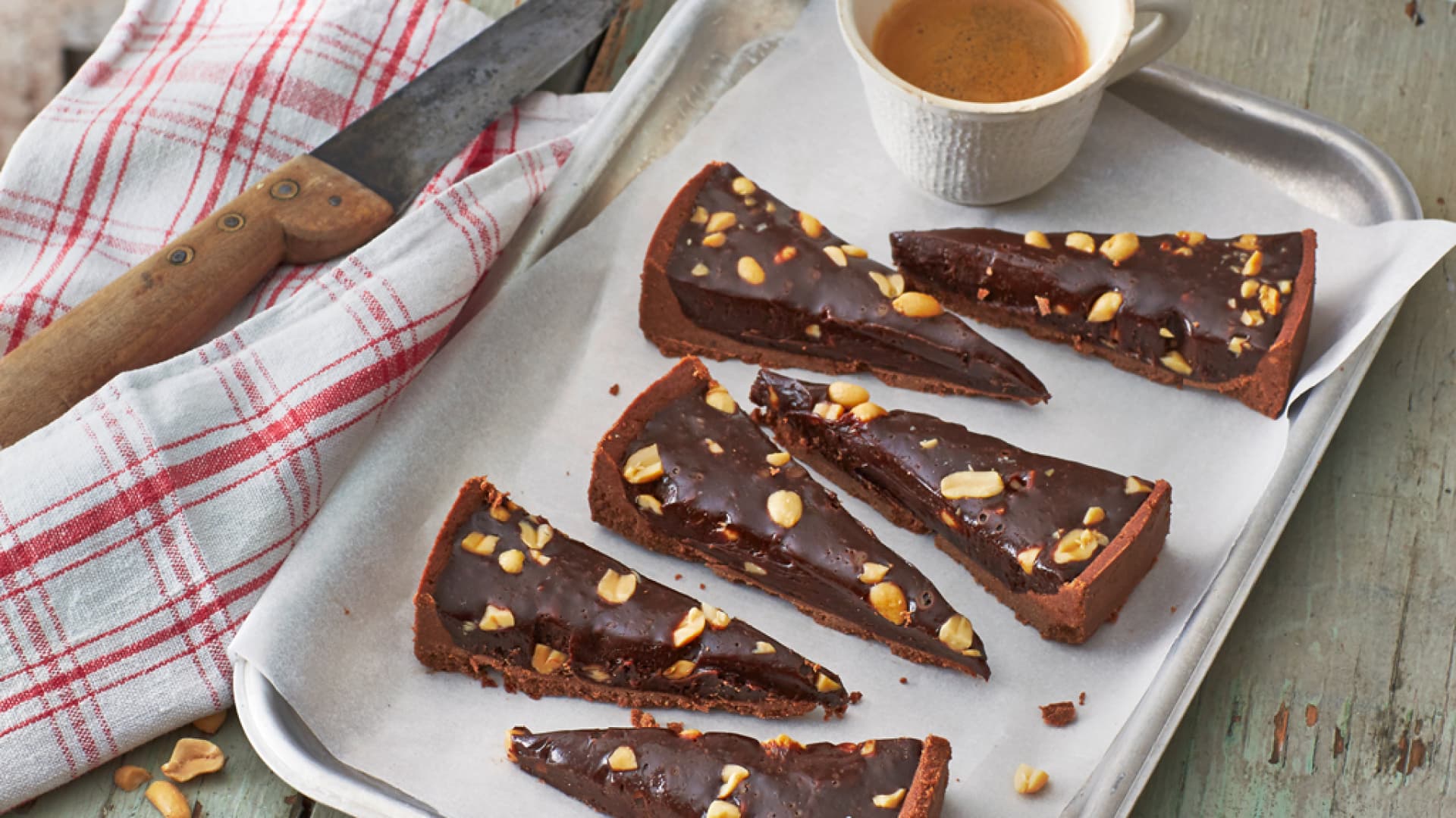 Schoko-Erdnuss-Tarte