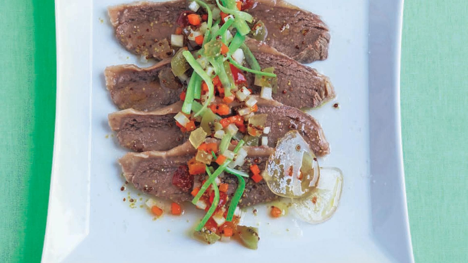 Tafelspitz mit Mostarda, einer Senffrucht - Das Rezept finden Sie hier