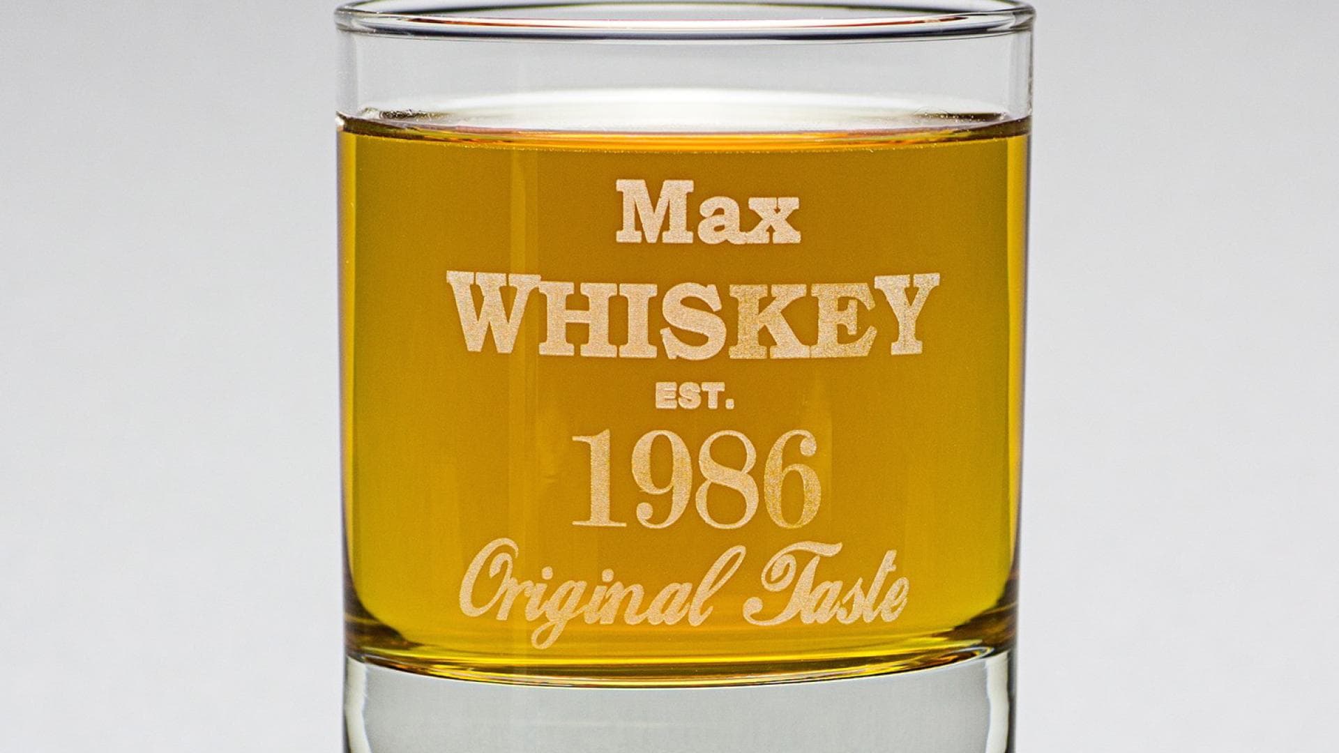 Whiskeyglas mit Gravur
