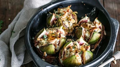 Rezept: Schafskäsefeigen mit Honig und Thymian