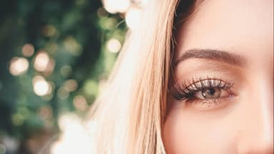 Wimpernseren aus der Drogerie