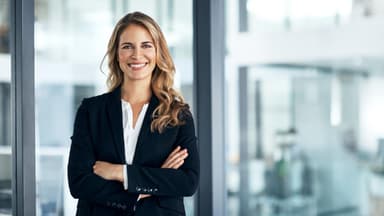 Businessfrau im Blazer
