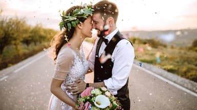 Junges Paar Hochzeit