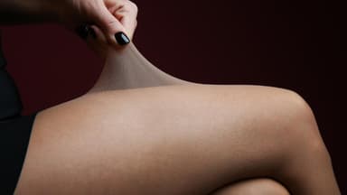 Frauenbeine mit Strumpfhose