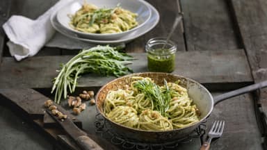 Linguine mit Walnuss-Pesto