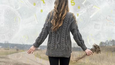 Numerologie: Frau in der Natur