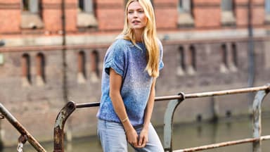 Denim Top mit Wellenborte Strickanleitung