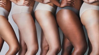 Frauen in Unterwäsche