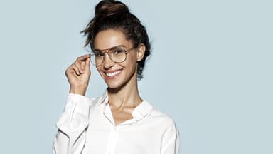 Frau Brille