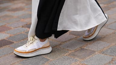 Sneaker aus Mesh 