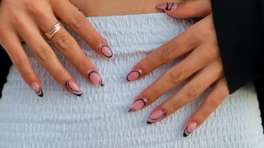 Stiletto Nails 