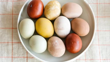 Eier natürlich färben 