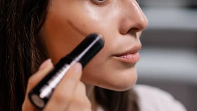 Bronzer Stick für die Wangen