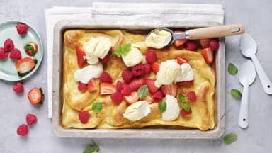 Pfannkuchenauflauf mit Beeren
