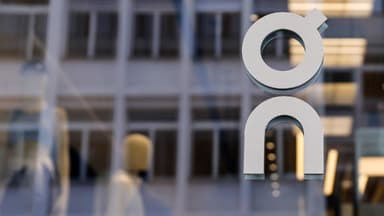 Das Schaufenster vom On Flagship-Store.
