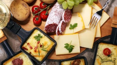 Raclette Board mit Beilagen