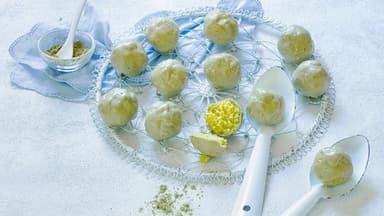 Gewürzbällchen mit Matcha 