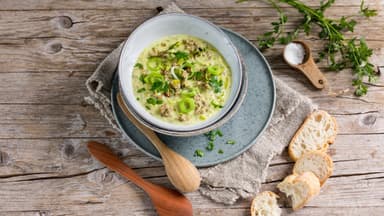 Lauch-Käse-Suppe mit Hackfleisch