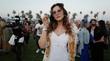 Maren Wolf trägt eine Festival Frisur