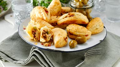 Empanadas mit Thunfisch und Oliven