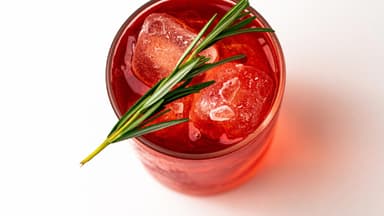 Alkoholfreier Granatapfel-Cocktail