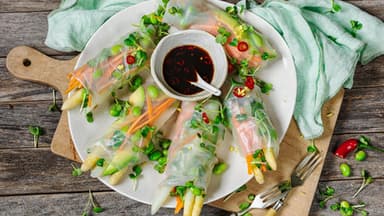 Sommerrollen mit Spargel