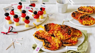 Halbzeit-Mini-Pizza und Deutschland-Spieße 