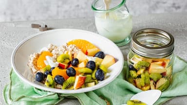 Schnelles Müsli mit Früchten 
