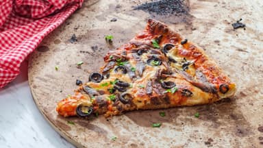 Pizzastein reinigen 