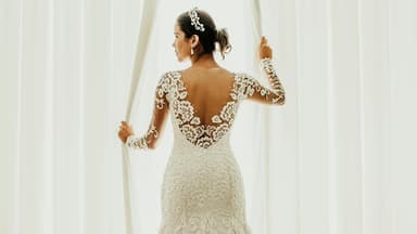 Frau in Brautkleid