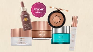 Verschiedene Asam Beauty Produkte.