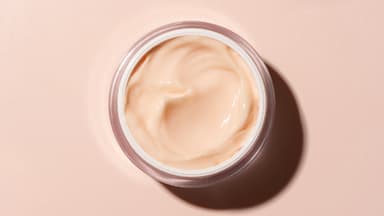 Die beste Hyaluron-Creme von dm