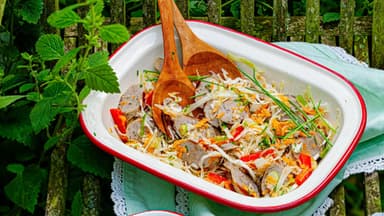 Bratwurstsalat 