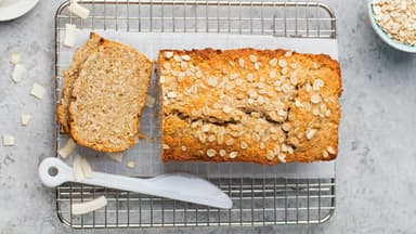 Haferflockenbrot mit Quark