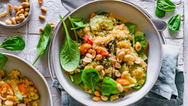 One-Pot-Quinoa mit Kokosmilch und Gemüse