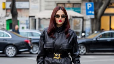 Model und Influencerin Doina Ciobanu mit Cherry Coke Hair