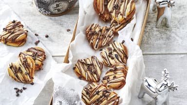 Erdnusscreme-Herzen Plätzchen