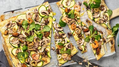 Flammkuchen mit Meeresfrüchten 