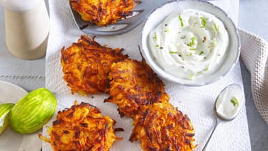 Süßkartoffelpuffer mit Limettendip 