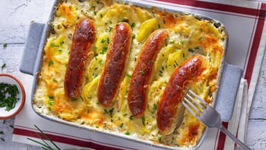 Kartoffelgratin mit Bratwurst