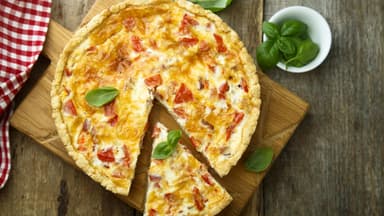 Mediterrane Quiche mit Schafskäse 