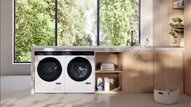 Die intuitiv bedienbaren Nova Edition Waschmaschinen und Trockner verbinden ganz selbstverständlich größtmögliche Schonung, smarten Komfort und zeitgemäßes Design.