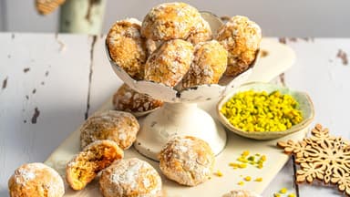 Aprikosen-Pistazien-Amarettini