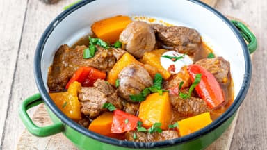 Gulasch mit Maronen Gulasch mit Maronen