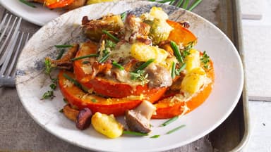 Ofen-Gnocchi mit Kürbis und Pilzen 