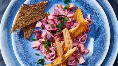 Rote-Bete-Apfelsalat mit Stremellachs 