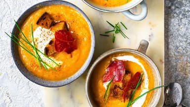 Steckrüben-Möhren-Suppe 