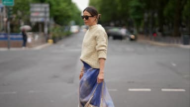 Sommerkleider und Strick kombinieren 